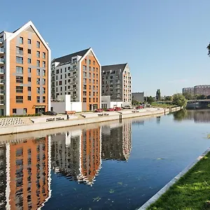 Апартаменты Nowa Motlawa Spa, Pool, Gym & Parking By Downtown Гданьск
